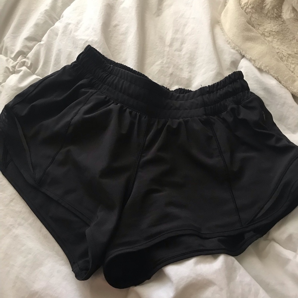 Lululemon hotty hot short
